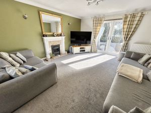 Lounge- click for photo gallery